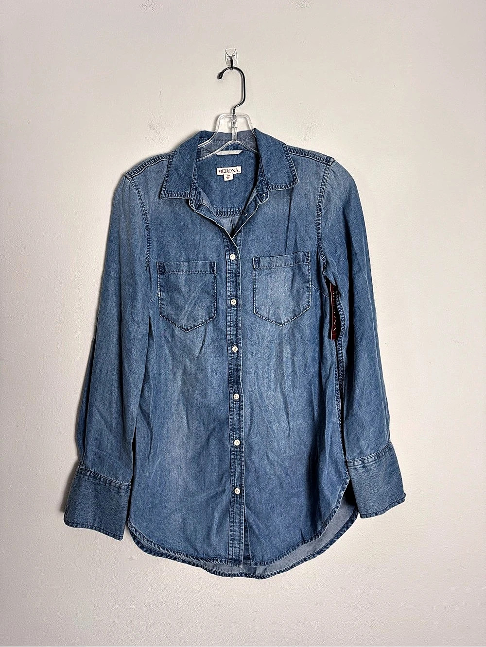 NWT Merona Long Sleeve Denim Button-Down Shirt in Blue XS